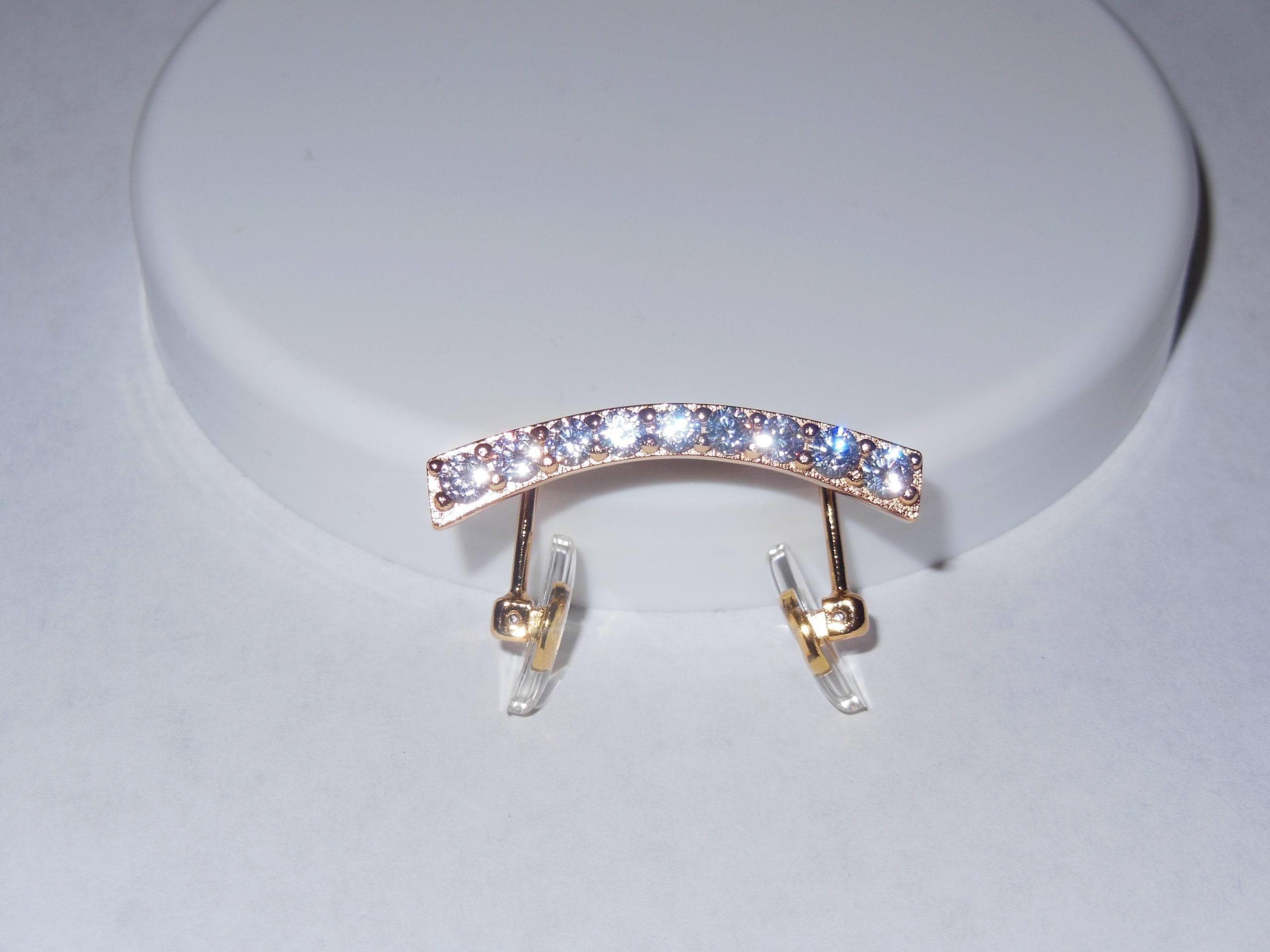 cartier diamond nose bridge