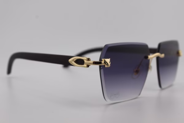 Loyal Leopard Limited Edition Sunglasses – Diamond-Cut Buffalo Horn Frames with 18K Gold Accents